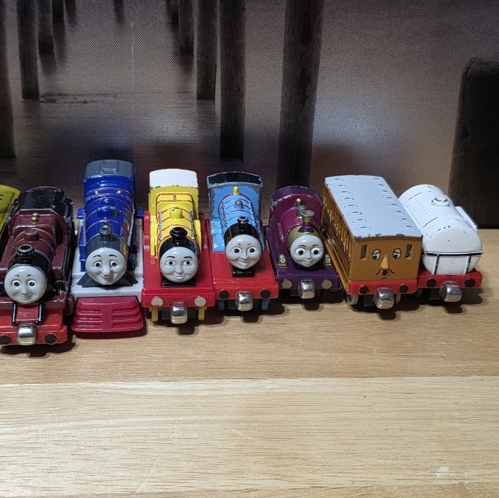 Thomas & Friends Multi-Color Train Engine Collection Molly Belle Diesel - Picture 3 of 10